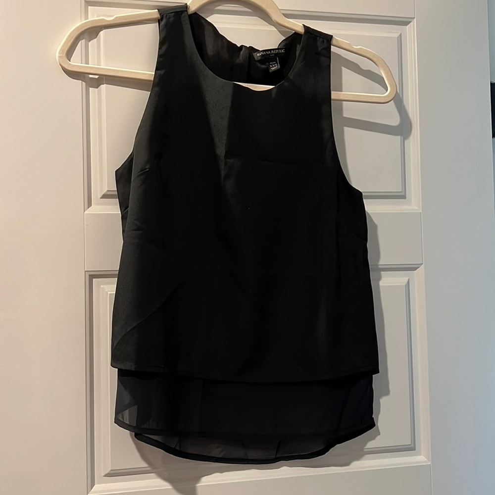 NWOT Banana Republic black top || xxsp